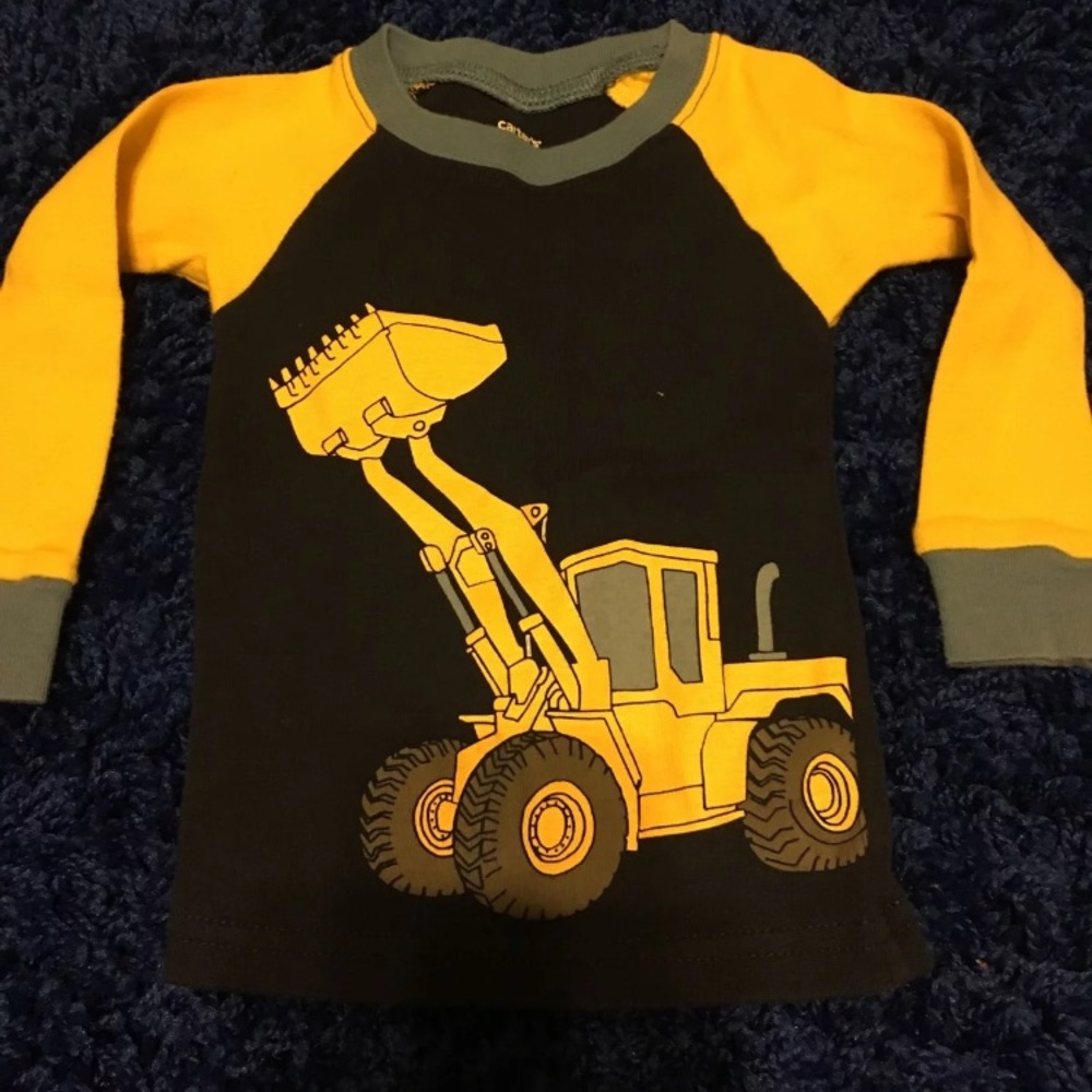 Carter’s Pajama Set - Picture 4 of 5